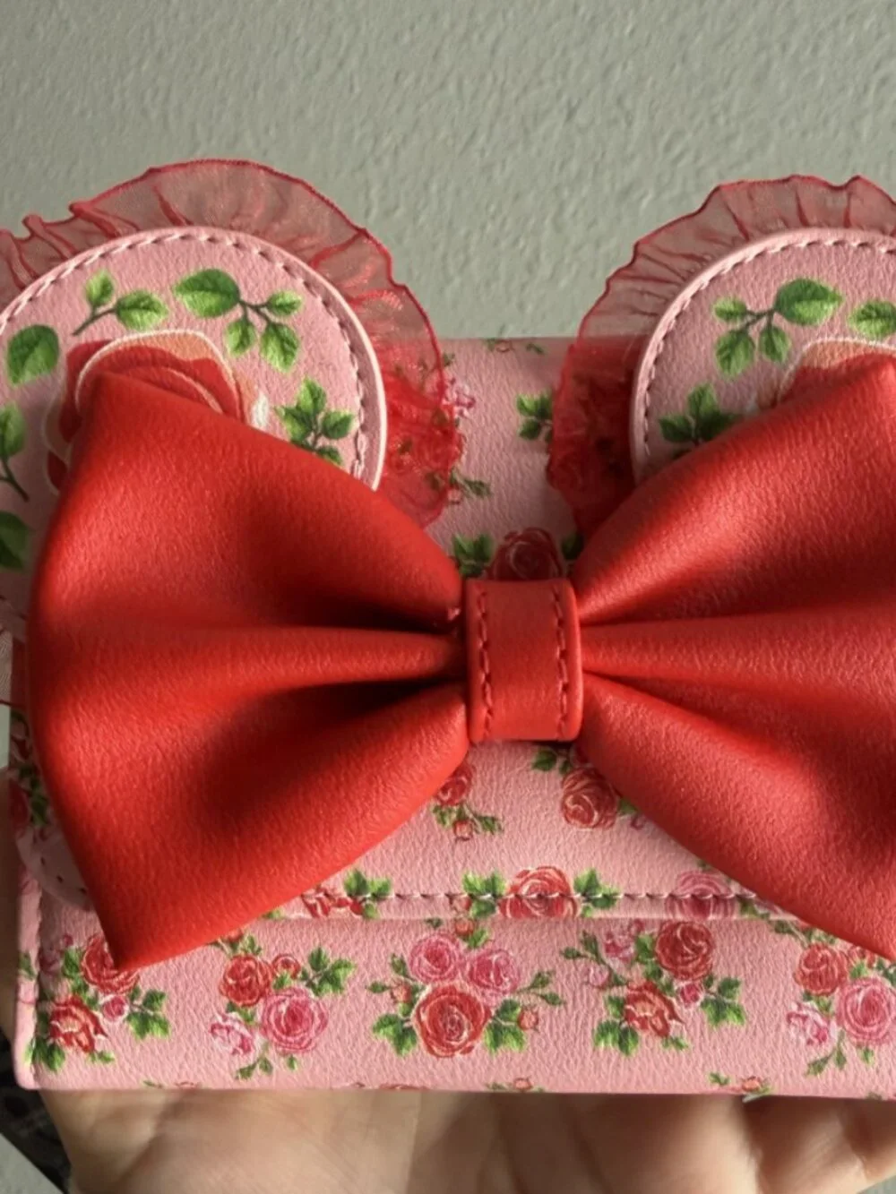 NWT Loungefly Disney Minnie Mouse Floral Zip Around Wallet Pink Roses Bow